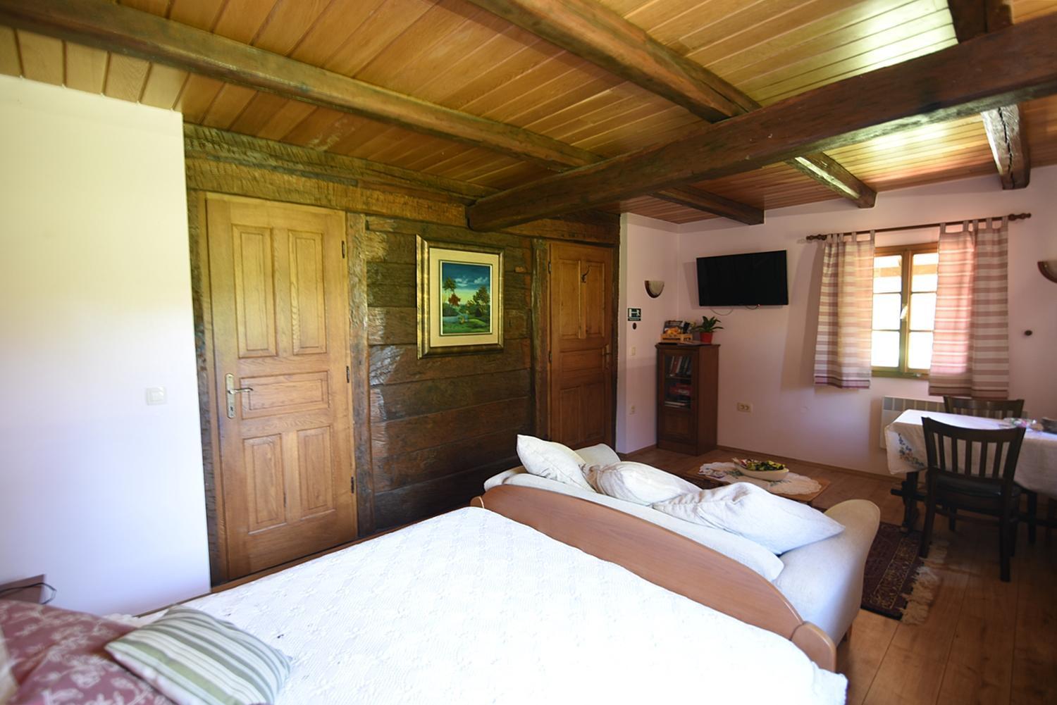 Old Oak House With Pool Villa Marusevec Bagian luar foto